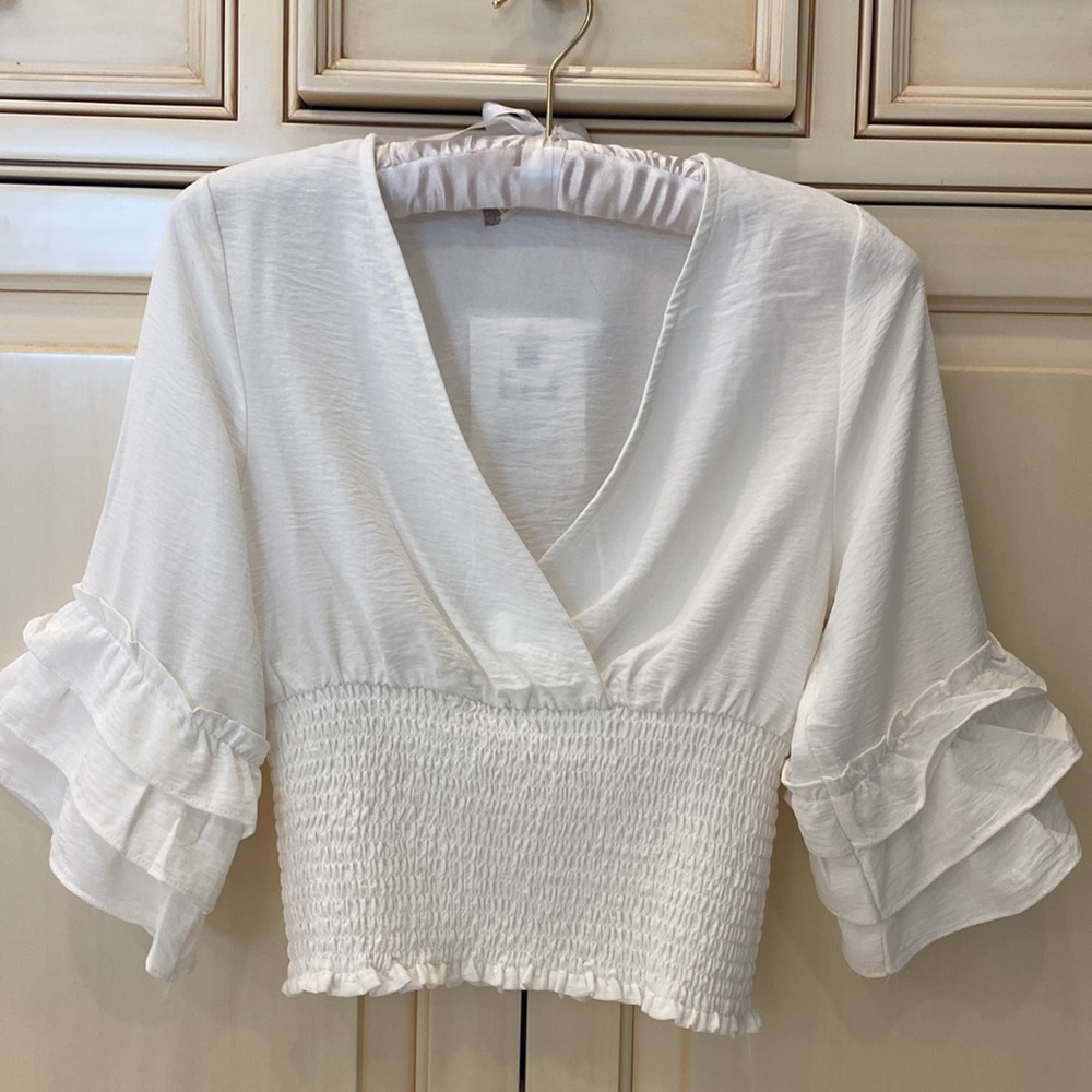 Altar’s State Ivory top.   Size SMALL. NWT